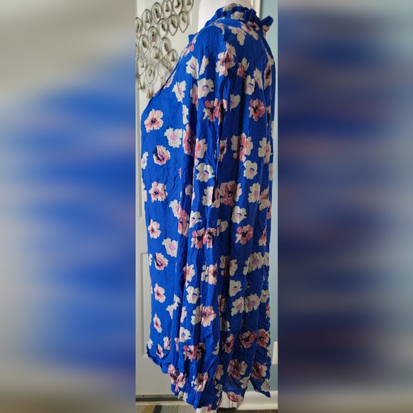 Lucky Brand Cold Shoulder Peasant Top Women's 2X Blue & Pink Floral Flowy Tunic - Picture 2 of 14